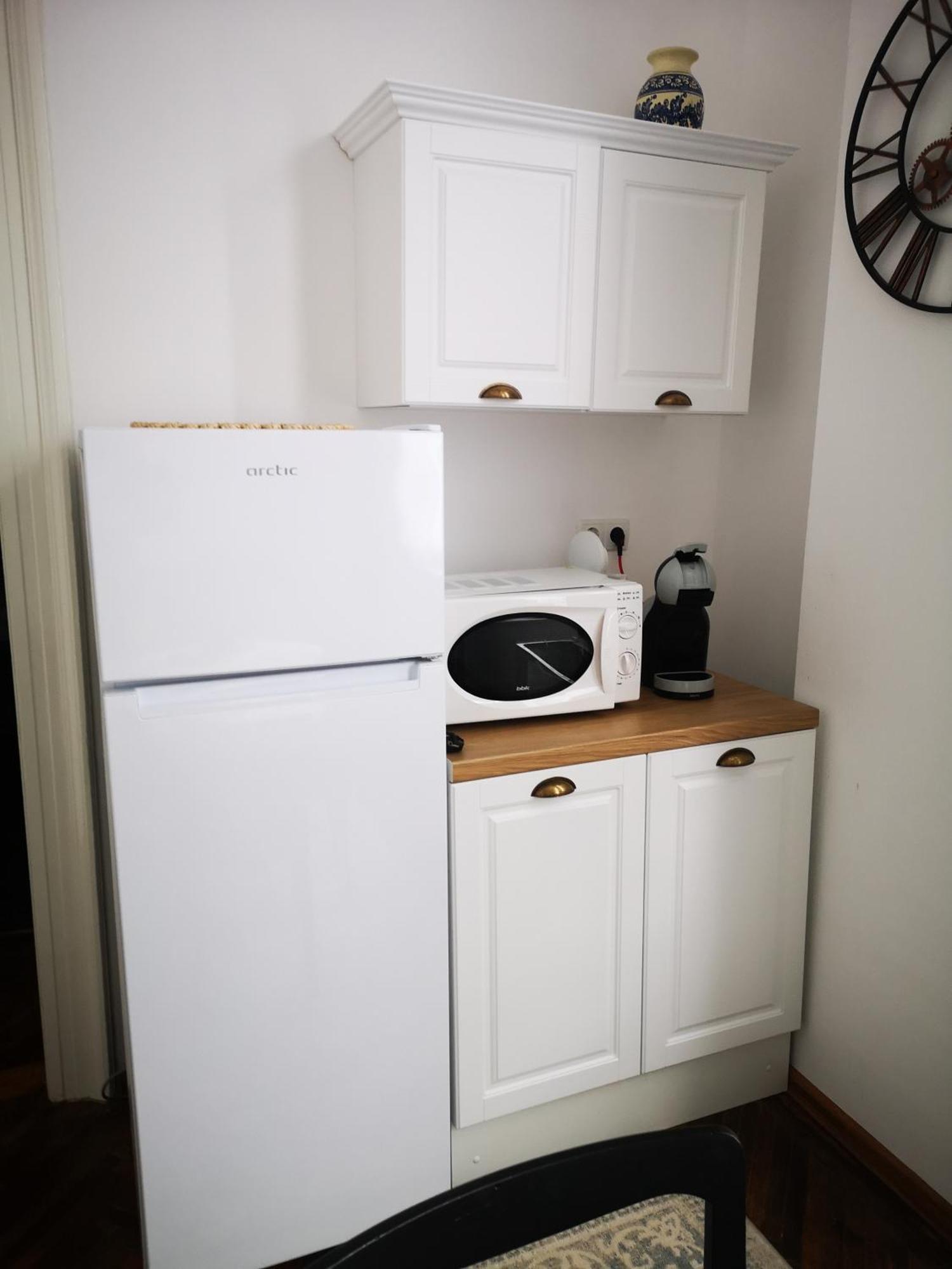 Weisz Apartment-City Center-Free Private Parking,Wifi,Ac カレイ エクステリア 写真