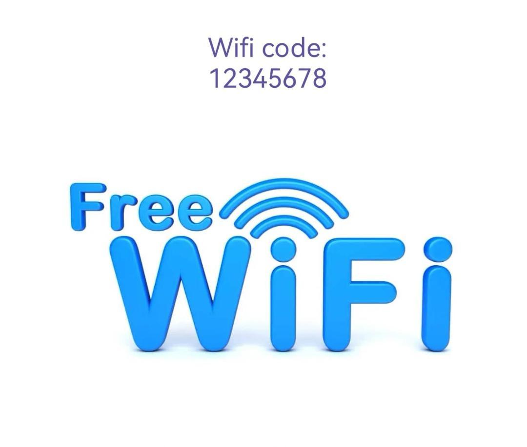 Weisz Apartment-City Center-Free Private Parking,Wifi,Ac カレイ エクステリア 写真