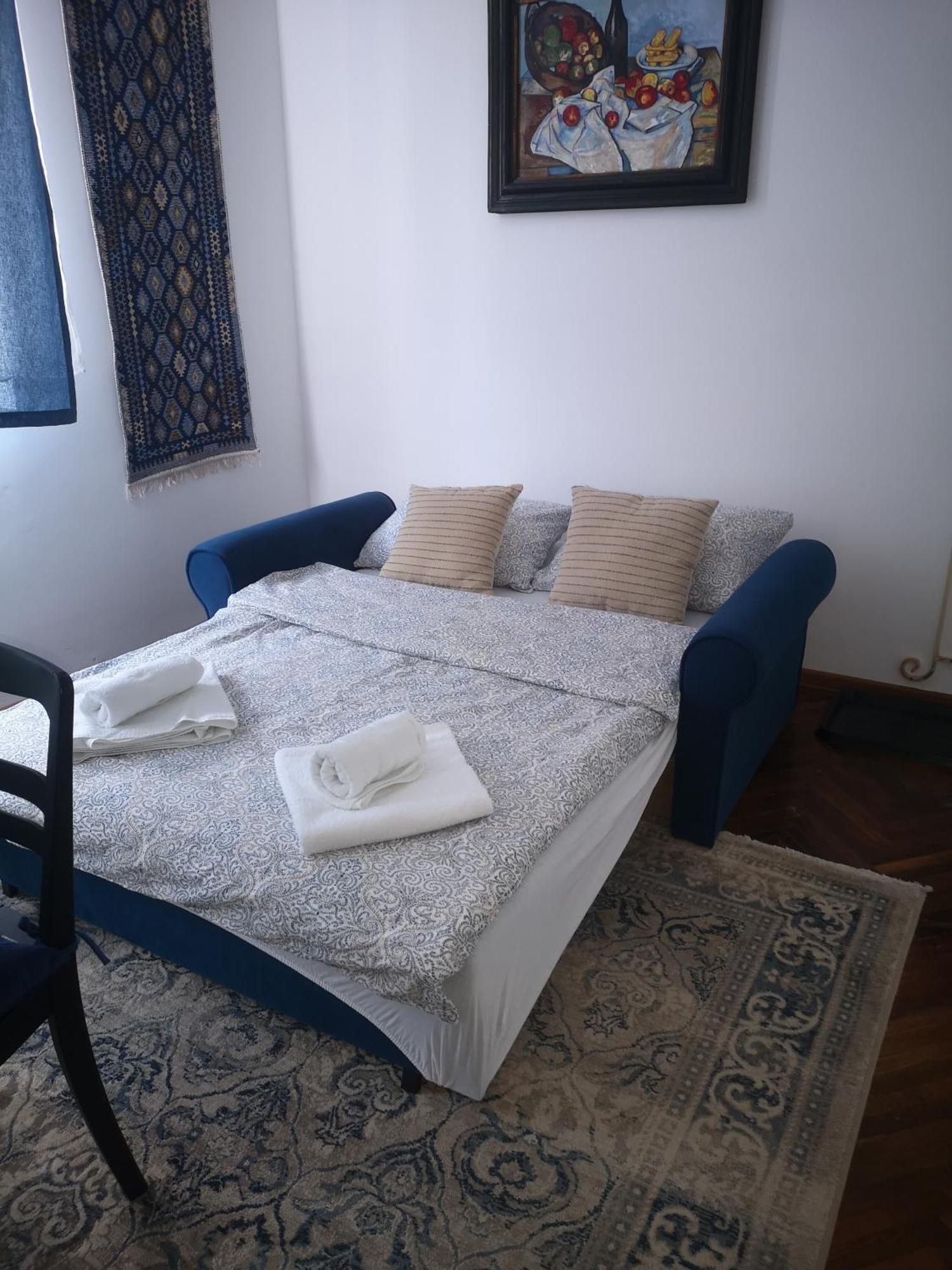 Weisz Apartment-City Center-Free Private Parking,Wifi,Ac カレイ エクステリア 写真